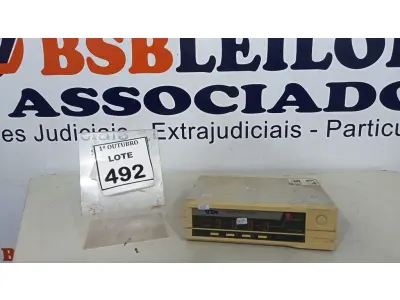 LOTE 492 - 01 SWITCH KVM ATEM MASTER VIEW. (NO ESTADO) ATENÇÃO! FAZER A VISITAÇÃO ANTES DE ARREMATAR, NÃO SABEMOS SE FUNCIONA, LEILÃO NÃO TEM GARANTIA E NEM DEVOLUÇÃO, SUJEITO A POSSÍVEIS AVARIAS VISÍVEIS/OCULTAS E/OU AUSÊNCIA DE COMPONENTES.