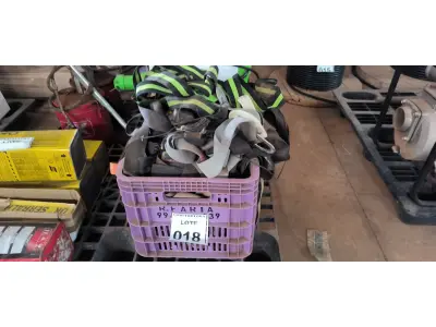 LOTE 018 - 01 LOTE COM CINTOS DE SEGURANÇA PARA OBRAS.(CAIXA NAO INCLUSA) (NO ESTADO) ATENÇÃO! FAZER A VISITAÇÃO ANTES DE ARREMATAR, NÃO SABEMOS SE FUNCIONA, LEILÃO NÃO TEM GARANTIA E NEM DEVOLUÇÃO, SUJEITO A POSSÍVEIS AVARIAS VISÍVEIS/OCULTAS E/OU AUSÊNCIA DE COMPONENTES.