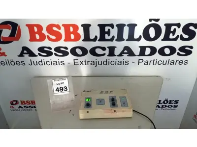 LOTE 493 - 01 EQUIPAMENTO ESTIMULADOR GALVÂNICO E FARÁDICO EGF MARCA CARCI. (NO ESTADO) ATENÇÃO! FAZER A VISITAÇÃO ANTES DE ARREMATAR, NÃO SABEMOS SE FUNCIONA, LEILÃO NÃO TEM GARANTIA E NEM DEVOLUÇÃO, SUJEITO A POSSÍVEIS AVARIAS VISÍVEIS/OCULTAS E/OU AUSÊNCIA DE COMPONENTES.