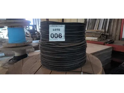 LOTE 006 - 01 CARRETEL EM MADEIRA COM FIO CORDEIRO 1X6MM CORTOX - FLEX C4 1KV NA COR PRETO. (NO ESTADO) ATENÇÃO! FAZER A VISITAÇÃO ANTES DE ARREMATAR, NÃO SABEMOS SE FUNCIONA, LEILÃO NÃO TEM GARANTIA E NEM DEVOLUÇÃO, SUJEITO A POSSÍVEIS AVARIAS VISÍVEIS/OCULTAS E/OU AUSÊNCIA DE COMPONENTES.