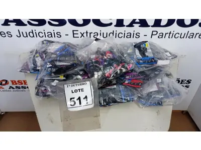 LOTE 511 - 01 LOTE COM GRANDE QUANTIDADE DE FONES DE OUVIDO. (NO ESTADO) ATENÇÃO! FAZER A VISITAÇÃO ANTES DE ARREMATAR, NÃO SABEMOS SE FUNCIONA, LEILÃO NÃO TEM GARANTIA E NEM DEVOLUÇÃO, SUJEITO A POSSÍVEIS AVARIAS VISÍVEIS/OCULTAS E/OU AUSÊNCIA DE COMPONENTES.