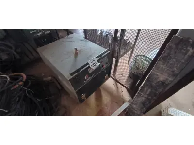 LOTE 001 - 01 MÁQUINA DE SOLDA ELÉTRICA BAMBOZZI TDC445ED TRIFÁSICA. (NO ESTADO) ATENÇÃO! FAZER A VISITAÇÃO ANTES DE ARREMATAR, NÃO SABEMOS SE FUNCIONA, LEILÃO NÃO TEM GARANTIA E NEM DEVOLUÇÃO, SUJEITO A POSSÍVEIS AVARIAS VISÍVEIS/OCULTAS E/OU AUSÊNCIA DE COMPONENTES.