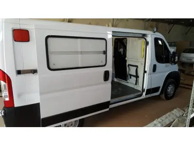 LOTE 512 - 01 I/FIAT DUCATO MAIA AMBULÂNCIA A DIESEL, ANO 2018/2019 NA COR BRANCA. (NO ESTADO)
