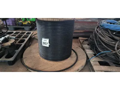 LOTE 007 - 01 CARRETEL EM MADEIRA COM FIO CORDEIRO HEPROCORD 1,95MM NA COR PRETO. (NO ESTADO) ATENÇÃO! FAZER A VISITAÇÃO ANTES DE ARREMATAR, NÃO SABEMOS SE FUNCIONA, LEILÃO NÃO TEM GARANTIA E NEM DEVOLUÇÃO, SUJEITO A POSSÍVEIS AVARIAS VISÍVEIS/OCULTAS E/OU AUSÊNCIA DE COMPONENTES.