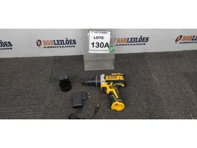 LOTE 130 - 01 PARAFUSADEIRA A BATERIA 12V 2BITS E CARREGADOR (PRODUTO NOVO). (NO ESTADO) ATENÇÃO! FAZER A VISITAÇÃO ANTES DE ARREMATAR, NÃO SABEMOS SE FUNCIONA, LEILÃO NÃO TEM GARANTIA E NEM DEVOLUÇÃO, SUJEITO A POSSÍVEIS AVARIAS VISÍVEIS/OCULTAS E/OU AUSÊNCIA DE COMPONENTES.