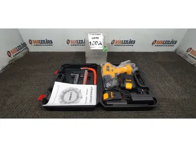 LOTE 130 - 01 PARAFUSADEIRA A BATERIA 12V 2BITS E CARREGADOR (PRODUTO NOVO). (NO ESTADO) ATENÇÃO! FAZER A VISITAÇÃO ANTES DE ARREMATAR, NÃO SABEMOS SE FUNCIONA, LEILÃO NÃO TEM GARANTIA E NEM DEVOLUÇÃO, SUJEITO A POSSÍVEIS AVARIAS VISÍVEIS/OCULTAS E/OU AUSÊNCIA DE COMPONENTES.