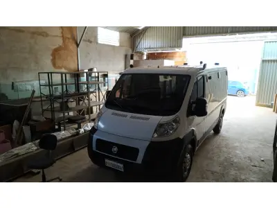 LOTE 512 - 01 I/FIAT DUCATO MAIA AMBULÂNCIA A DIESEL, ANO 2018/2019 NA COR BRANCA. (NO ESTADO)