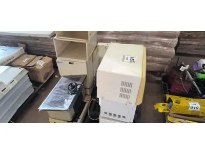 LOTE 024 - 01 LOTE COM MICRO-ONDAS, TV ANTIGA, DEPURADOR DE AR, FRAGMENTADORA DE PAPEL E IMPRESSORA ANTIGA. (NO ESTADO) ATENÇÃO! FAZER A VISITAÇÃO ANTES DE ARREMATAR, NÃO SABEMOS SE FUNCIONA, LEILÃO NÃO TEM GARANTIA E NEM DEVOLUÇÃO, SUJEITO A POSSÍVEIS AVARIAS VISÍVEIS/OCULTAS E/OU AUSÊNCIA DE COMPONENTES.