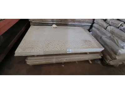 LOTE 022 - 01 PALETE COM PLACAS DE GESSO PARA DRYWALL. (NO ESTADO) ATENÇÃO! FAZER A VISITAÇÃO ANTES DE ARREMATAR, NÃO SABEMOS SE FUNCIONA, LEILÃO NÃO TEM GARANTIA E NEM DEVOLUÇÃO, SUJEITO A POSSÍVEIS AVARIAS VISÍVEIS/OCULTAS E/OU AUSÊNCIA DE COMPONENTES.