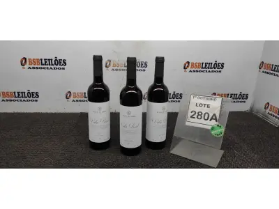 LOTE 280 - 03 GARRAFAS DE VINHO TINTO VALA REAL PORTUGUÊS SAFRA 2019 750ML. (NO ESTADO) ATENÇÃO! FAZER A VISITAÇÃO ANTES DE ARREMATAR, NÃO SABEMOS SE FUNCIONA, LEILÃO NÃO TEM GARANTIA E NEM DEVOLUÇÃO, SUJEITO A POSSÍVEIS AVARIAS VISÍVEIS/OCULTAS E/OU AUSÊNCIA DE COMPONENTES.