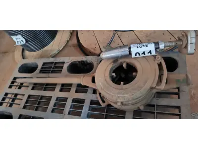 LOTE 011 - 01 ROSQUEADEIRA MANUAL E 01 FINCAPINO. (NO ESTADO) ATENÇÃO! FAZER A VISITAÇÃO ANTES DE ARREMATAR, NÃO SABEMOS SE FUNCIONA, LEILÃO NÃO TEM GARANTIA E NEM DEVOLUÇÃO, SUJEITO A POSSÍVEIS AVARIAS VISÍVEIS/OCULTAS E/OU AUSÊNCIA DE COMPONENTES.