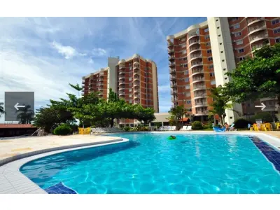 LOTE 001 - 01 APARTAMENTO DUPLEX EM CALDAS NOVAS-GO, MATRÍCULA Nº 62.149, NÚMERO DA UNIDADE Nº1001 BLOCO "B", EDIFÍCIO BELLA ROMA CONTENDO NO PAVIMENTO INFERIOR: HALL, SALA DE ESTAR/JANTAR COM VARANDA, 01 QUARTO, 01 BANHEIRO, ESCADA DE ACESSO AO PAVIMENTO SUPERIOR, COZINHA, ÁREA DE SERVIÇO; E NO PAVIMENTO SUPERIOR: SALA DE ESTAR, UMA SUÍTE, BANHEIRO, CHURRASQUEIRA, DUCHA E PISCINA COM DECH; COM A ÁREA TOTAL DE 313,989322M², SENDO DE 117,28M² DE ÁREA PRIVATIVA, E 196,709322M² DE ÁREA COMUM E FRAÇÃO IDEAL DE 154,8383M² OU 1,075266% DO TERRENO DENOMINADO GLÉBA B, DO CONGLOMERADO IMPÉRIO ROMANO RESIDENCE, SITUADO A AVENIDA MARTINHO PALMERSTON, LUGAR DENOMINADO CHÁCARA ROMA, NESTA CIDADE, COM A ÁREA DE 14.400,00M². (NO ESTADO)