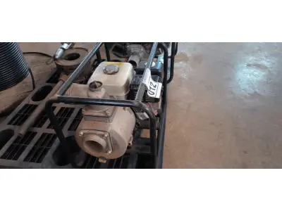 LOTE 012 - 01 MOTOR BOMBA A GASOLINA HONDA GX 160. (NO ESTADO) ATENÇÃO! FAZER A VISITAÇÃO ANTES DE ARREMATAR, NÃO SABEMOS SE FUNCIONA, LEILÃO NÃO TEM GARANTIA E NEM DEVOLUÇÃO, SUJEITO A POSSÍVEIS AVARIAS VISÍVEIS/OCULTAS E/OU AUSÊNCIA DE COMPONENTES.