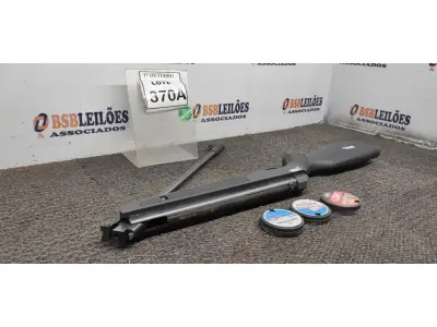 LOTE 370 - 01 ESPINGARDA DE CHUMBINHO 5.5MM MARCA ROSSI COM 03 CAIXAS DE CHUMBO. (NO ESTADO) ATENÇÃO! FAZER A VISITAÇÃO ANTES DE ARREMATAR, NÃO SABEMOS SE FUNCIONA, LEILÃO NÃO TEM GARANTIA E NEM DEVOLUÇÃO, SUJEITO A POSSÍVEIS AVARIAS VISÍVEIS/OCULTAS E/OU AUSÊNCIA DE COMPONENTES.