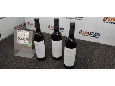 LOTE 340 - 03 GARRAFAS DE VINHO TINTO VALA REAL PORTUGUÊS SAFRA 2019 750ML. (NO ESTADO) ATENÇÃO! FAZER A VISITAÇÃO ANTES DE ARREMATAR, NÃO SABEMOS SE FUNCIONA, LEILÃO NÃO TEM GARANTIA E NEM DEVOLUÇÃO, SUJEITO A POSSÍVEIS AVARIAS VISÍVEIS/OCULTAS E/OU AUSÊNCIA DE COMPONENTES.