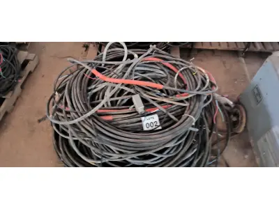 LOTE 002 - 01 LOTE COM CABOS ELÉTRICOS DIVERSOS. (NO ESTADO) ATENÇÃO! FAZER A VISITAÇÃO ANTES DE ARREMATAR, NÃO SABEMOS SE FUNCIONA, LEILÃO NÃO TEM GARANTIA E NEM DEVOLUÇÃO, SUJEITO A POSSÍVEIS AVARIAS VISÍVEIS/OCULTAS E/OU AUSÊNCIA DE COMPONENTES.