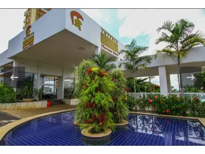 LOTE 001 - 01 APARTAMENTO DUPLEX EM CALDAS NOVAS-GO, MATRÍCULA Nº 62.149, NÚMERO DA UNIDADE Nº1001 BLOCO "B", EDIFÍCIO BELLA ROMA CONTENDO NO PAVIMENTO INFERIOR: HALL, SALA DE ESTAR/JANTAR COM VARANDA, 01 QUARTO, 01 BANHEIRO, ESCADA DE ACESSO AO PAVIMENTO SUPERIOR, COZINHA, ÁREA DE SERVIÇO; E NO PAVIMENTO SUPERIOR: SALA DE ESTAR, UMA SUÍTE, BANHEIRO, CHURRASQUEIRA, DUCHA E PISCINA COM DECH; COM A ÁREA TOTAL DE 313,989322M², SENDO DE 117,28M² DE ÁREA PRIVATIVA, E 196,709322M² DE ÁREA COMUM E FRAÇÃO IDEAL DE 154,8383M² OU 1,075266% DO TERRENO DENOMINADO GLÉBA B, DO CONGLOMERADO IMPÉRIO ROMANO RESIDENCE, SITUADO A AVENIDA MARTINHO PALMERSTON, LUGAR DENOMINADO CHÁCARA ROMA, NESTA CIDADE, COM A ÁREA DE 14.400,00M². (NO ESTADO)