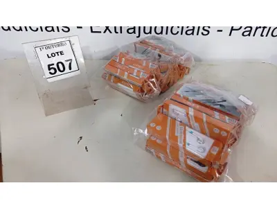 LOTE 507 - 01 LOTE COM GRANDE QUANTIDADE DE FONES DE OUVIDO. (NO ESTADO) ATENÇÃO! FAZER A VISITAÇÃO ANTES DE ARREMATAR, NÃO SABEMOS SE FUNCIONA, LEILÃO NÃO TEM GARANTIA E NEM DEVOLUÇÃO, SUJEITO A POSSÍVEIS AVARIAS VISÍVEIS/OCULTAS E/OU AUSÊNCIA DE COMPONENTES.
