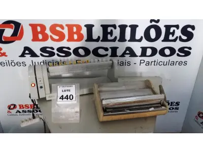 LOTE 440 - 01 HOMOGENEIZADOR 42 BTU 4ML BIVOLT E 01 SELADORA. (NO ESTADO) ATENÇÃO! FAZER A VISITAÇÃO ANTES DE ARREMATAR, NÃO SABEMOS SE FUNCIONA, LEILÃO NÃO TEM GARANTIA E NEM DEVOLUÇÃO, SUJEITO A POSSÍVEIS AVARIAS VISÍVEIS/OCULTAS E/OU AUSÊNCIA DE COMPONENTES.