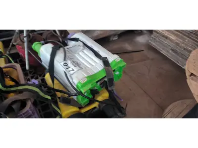 LOTE 017 - 02 BOMBAS MANUAIS DE APLICAÇÃO DE INSETICIDAS. (NO ESTADO) ATENÇÃO! FAZER A VISITAÇÃO ANTES DE ARREMATAR, NÃO SABEMOS SE FUNCIONA, LEILÃO NÃO TEM GARANTIA E NEM DEVOLUÇÃO, SUJEITO A POSSÍVEIS AVARIAS VISÍVEIS/OCULTAS E/OU AUSÊNCIA DE COMPONENTES.