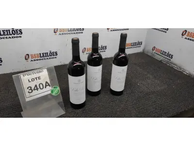 LOTE 340 - 03 GARRAFAS DE VINHO TINTO VALA REAL PORTUGUÊS SAFRA 2019 750ML. (NO ESTADO) ATENÇÃO! FAZER A VISITAÇÃO ANTES DE ARREMATAR, NÃO SABEMOS SE FUNCIONA, LEILÃO NÃO TEM GARANTIA E NEM DEVOLUÇÃO, SUJEITO A POSSÍVEIS AVARIAS VISÍVEIS/OCULTAS E/OU AUSÊNCIA DE COMPONENTES.