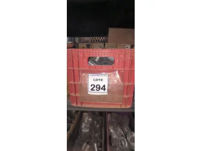 LOTE 294 - 01 LOTE COM LUVAS ELETRODUTO PVC ROSCÁVEIS 2 ½. (CAIXA ORGANIZADORA NAO INCLUSA) (NO ESTADO) ATENÇÃO! FAZER A VISITAÇÃO ANTES DE ARREMATAR, NÃO SABEMOS SE FUNCIONA, LEILÃO NÃO TEM GARANTIA E NEM DEVOLUÇÃO, SUJEITO A POSSÍVEIS AVARIAS VISÍVEIS/OCULTAS E/OU AUSÊNCIA DE COMPONENTES.