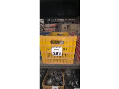 LOTE 293 - 01 LOTE COM GANCHOS EM FERRO. (CAIXA ORGANIZADORA NAO INCLUSA) (NO ESTADO) ATENÇÃO! FAZER A VISITAÇÃO ANTES DE ARREMATAR, NÃO SABEMOS SE FUNCIONA, LEILÃO NÃO TEM GARANTIA E NEM DEVOLUÇÃO, SUJEITO A POSSÍVEIS AVARIAS VISÍVEIS/OCULTAS E/OU AUSÊNCIA DE COMPONENTES.