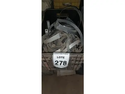 LOTE 278 - 01 LOTE COM ABRAÇADEIRAS TIPO GOTA. (CAIXA ORGANIZADORA NAO INCLUSA) (NO ESTADO) ATENÇÃO! FAZER A VISITAÇÃO ANTES DE ARREMATAR, NÃO SABEMOS SE FUNCIONA, LEILÃO NÃO TEM GARANTIA E NEM DEVOLUÇÃO, SUJEITO A POSSÍVEIS AVARIAS VISÍVEIS/OCULTAS E/OU AUSÊNCIA DE COMPONENTES.