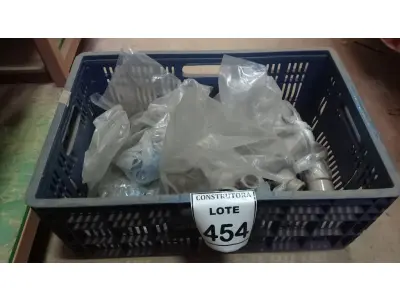 LOTE 454 - 01 LOTE COM CONEXÕES DIVERSAS PARA ÁGUA. (NO ESTADO) ATENÇÃO! FAZER A VISITAÇÃO ANTES DE ARREMATAR, NÃO SABEMOS SE FUNCIONA, LEILÃO NÃO TEM GARANTIA E NEM DEVOLUÇÃO, SUJEITO A POSSÍVEIS AVARIAS VISÍVEIS/OCULTAS E/OU AUSÊNCIA DE COMPONENTES.