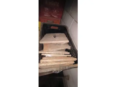 LOTE 301 - 01 LOTE COM TAMPAS DE QUADROS ELÉTRICOS DIVERSOS. (CAIXA ORGANIZADORA NAO INCLUSA) (NO ESTADO) ATENÇÃO! FAZER A VISITAÇÃO ANTES DE ARREMATAR, NÃO SABEMOS SE FUNCIONA, LEILÃO NÃO TEM GARANTIA E NEM DEVOLUÇÃO, SUJEITO A POSSÍVEIS AVARIAS VISÍVEIS/OCULTAS E/OU AUSÊNCIA DE COMPONENTES.