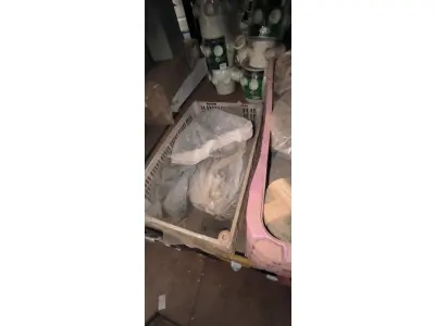 LOTE 305 - 01 LOTE COM TAMPAS EM PVC PARA CAIXAS DE PAREDE. (CAIXA ORGANIZADORA NAO INCLUSA) (NO ESTADO) ATENÇÃO! FAZER A VISITAÇÃO ANTES DE ARREMATAR, NÃO SABEMOS SE FUNCIONA, LEILÃO NÃO TEM GARANTIA E NEM DEVOLUÇÃO, SUJEITO A POSSÍVEIS AVARIAS VISÍVEIS/OCULTAS E/OU AUSÊNCIA DE COMPONENTES.