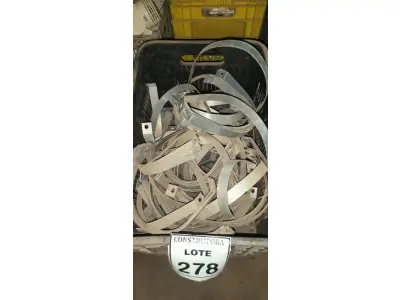 LOTE 278 - 01 LOTE COM ABRAÇADEIRAS TIPO GOTA. (CAIXA ORGANIZADORA NAO INCLUSA) (NO ESTADO) ATENÇÃO! FAZER A VISITAÇÃO ANTES DE ARREMATAR, NÃO SABEMOS SE FUNCIONA, LEILÃO NÃO TEM GARANTIA E NEM DEVOLUÇÃO, SUJEITO A POSSÍVEIS AVARIAS VISÍVEIS/OCULTAS E/OU AUSÊNCIA DE COMPONENTES.