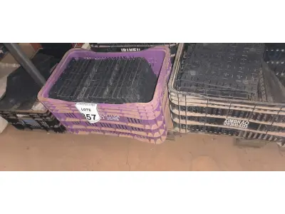 LOTE 357 - 01 LOTE COM PLACAS EM PVC PARA QUADROS ELÉTRICOS. (CAIXA ORGANIZADORA NAO INCLUSA) (NO ESTADO) ATENÇÃO! FAZER A VISITAÇÃO ANTES DE ARREMATAR, NÃO SABEMOS SE FUNCIONA, LEILÃO NÃO TEM GARANTIA E NEM DEVOLUÇÃO, SUJEITO A POSSÍVEIS AVARIAS VISÍVEIS/OCULTAS E/OU AUSÊNCIA DE COMPONENTES.