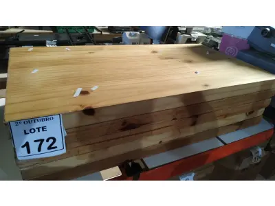 LOTE 172 - 05 TÁBUAS DE MADEIRA DE APROXIMADAMENTE 0,97X0,50 CM. (NO ESTADO) ATENÇÃO! FAZER A VISITAÇÃO ANTES DE ARREMATAR, NÃO SABEMOS SE FUNCIONA, LEILÃO NÃO TEM GARANTIA E NEM DEVOLUÇÃO, SUJEITO A POSSÍVEIS AVARIAS VISÍVEIS/OCULTAS E/OU AUSÊNCIA DE COMPONENTES.