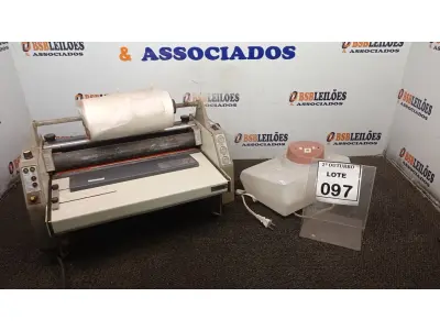 LOTE 097 - 01 LAMINADORA GAZELA E 01 VAPORIZADOR. (NO ESTADO) ATENÇÃO! FAZER A VISITAÇÃO ANTES DE ARREMATAR, NÃO SABEMOS SE FUNCIONA, LEILÃO NÃO TEM GARANTIA E NEM DEVOLUÇÃO, SUJEITO A POSSÍVEIS AVARIAS VISÍVEIS/OCULTAS E/OU AUSÊNCIA DE COMPONENTES.