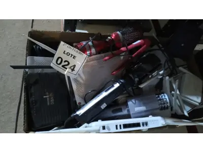 LOTE 024 - 01 LOTE COM VÁRIOS ROTEADORES, ESCOVAS DE CABELO ELÉTRICA, CHAPINHA DE CABELO E ELETRÔNICOS DIVERSOS. (NO ESTADO) ATENÇÃO! FAZER A VISITAÇÃO ANTES DE ARREMATAR, NÃO SABEMOS SE FUNCIONA, LEILÃO NÃO TEM GARANTIA E NEM DEVOLUÇÃO, SUJEITO A POSSÍVEIS AVARIAS VISÍVEIS/OCULTAS E/OU AUSÊNCIA DE COMPONENTES.