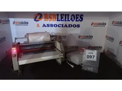 LOTE 097 - 01 LAMINADORA GAZELA E 01 VAPORIZADOR. (NO ESTADO) ATENÇÃO! FAZER A VISITAÇÃO ANTES DE ARREMATAR, NÃO SABEMOS SE FUNCIONA, LEILÃO NÃO TEM GARANTIA E NEM DEVOLUÇÃO, SUJEITO A POSSÍVEIS AVARIAS VISÍVEIS/OCULTAS E/OU AUSÊNCIA DE COMPONENTES.