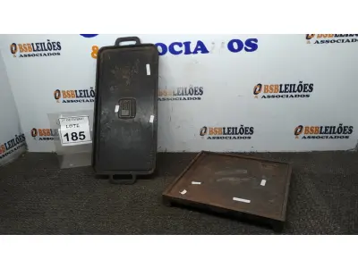 LOTE 185 - 02 CHAPAS DE FERRO FUNDIDO PARA COZINHA. (NO ESTADO) ATENÇÃO! FAZER A VISITAÇÃO ANTES DE ARREMATAR, NÃO SABEMOS SE FUNCIONA, LEILÃO NÃO TEM GARANTIA E NEM DEVOLUÇÃO, SUJEITO A POSSÍVEIS AVARIAS VISÍVEIS/OCULTAS E/OU AUSÊNCIA DE COMPONENTES.