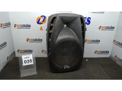 LOTE 035 - 01 CAIXA DE SOM MARCA PZ PRO ÁUDIO. (NO ESTADO) ATENÇÃO! FAZER A VISITAÇÃO ANTES DE ARREMATAR, NÃO SABEMOS SE FUNCIONA. LEILÃO NÃO TEM GARANTIA E NEM DEVOLUÇÃO, SUJEITO A POSSÍVEIS AVARIAS VISÍVEIS/OCULTAS E/OU AUSÊNCIA DE COMPONENTES