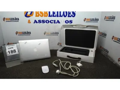 LOTE 188 - 01 MACBOOK PRO APPLE COM CARREGADOR. (NO ESTADO) ATENÇÃO! FAZER A VISITAÇÃO ANTES DE ARREMATAR, NÃO SABEMOS SE FUNCIONA, LEILÃO NÃO TEM GARANTIA E NEM DEVOLUÇÃO, SUJEITO A POSSÍVEIS AVARIAS VISÍVEIS/OCULTAS E/OU AUSÊNCIA DE COMPONENTES.