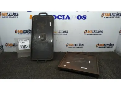 LOTE 185 - 02 CHAPAS DE FERRO FUNDIDO PARA COZINHA. (NO ESTADO) ATENÇÃO! FAZER A VISITAÇÃO ANTES DE ARREMATAR, NÃO SABEMOS SE FUNCIONA, LEILÃO NÃO TEM GARANTIA E NEM DEVOLUÇÃO, SUJEITO A POSSÍVEIS AVARIAS VISÍVEIS/OCULTAS E/OU AUSÊNCIA DE COMPONENTES.