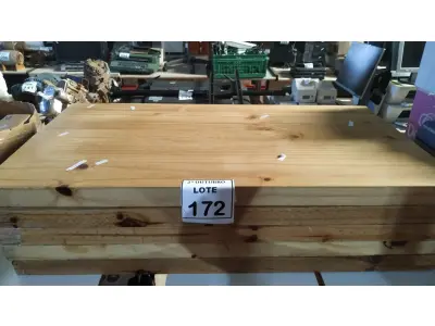 LOTE 172 - 05 TÁBUAS DE MADEIRA DE APROXIMADAMENTE 0,97X0,50 CM. (NO ESTADO) ATENÇÃO! FAZER A VISITAÇÃO ANTES DE ARREMATAR, NÃO SABEMOS SE FUNCIONA, LEILÃO NÃO TEM GARANTIA E NEM DEVOLUÇÃO, SUJEITO A POSSÍVEIS AVARIAS VISÍVEIS/OCULTAS E/OU AUSÊNCIA DE COMPONENTES.