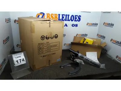 LOTE 174 - 01 CAIXA COM 06 SUPORTES PARA MONITORES MARCA DATEN. (NO ESTADO) ATENÇÃO! FAZER A VISITAÇÃO ANTES DE ARREMATAR, NÃO SABEMOS SE FUNCIONA, LEILÃO NÃO TEM GARANTIA E NEM DEVOLUÇÃO, SUJEITO A POSSÍVEIS AVARIAS VISÍVEIS/OCULTAS E/OU AUSÊNCIA DE COMPONENTES.