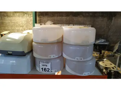 LOTE 162 - 01 LOTE COM VÁRIOS DISPENSES DE PAPEL. (NO ESTADO) ATENÇÃO! FAZER A VISITAÇÃO ANTES DE ARREMATAR, NÃO SABEMOS SE FUNCIONA, LEILÃO NÃO TEM GARANTIA E NEM DEVOLUÇÃO, SUJEITO A POSSÍVEIS AVARIAS VISÍVEIS/OCULTAS E/OU AUSÊNCIA DE COMPONENTES.