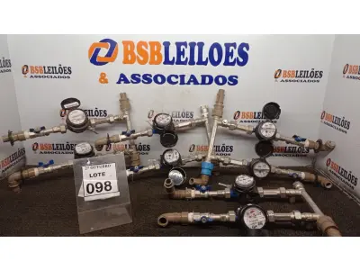 LOTE 098 - 08 HIDRÔMETROS. (NO ESTADO) ATENÇÃO! FAZER A VISITAÇÃO ANTES DE ARREMATAR, NÃO SABEMOS SE FUNCIONA, LEILÃO NÃO TEM GARANTIA E NEM DEVOLUÇÃO, SUJEITO A POSSÍVEIS AVARIAS VISÍVEIS/OCULTAS E/OU AUSÊNCIA DE COMPONENTES.