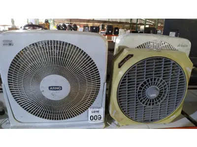 LOTE 009 - 04 VENTILADORES MARCAS E MODELOS DIVERSOS. (NO ESTADO) ATENÇÃO! FAZER A VISITAÇÃO ANTES DE ARREMATAR, NÃO SABEMOS SE FUNCIONA, LEILÃO NÃO TEM GARANTIA E NEM DEVOLUÇÃO, SUJEITO A POSSÍVEIS AVARIAS VISÍVEIS/OCULTAS E/OU AUSÊNCIA DE COMPONENTES.