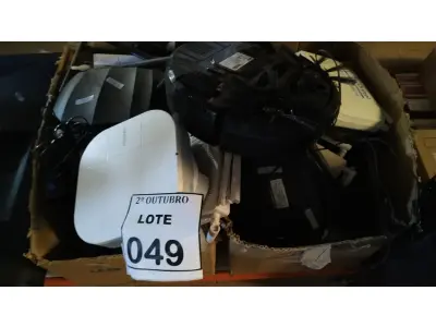 LOTE 049 - 01 LOTE COM GRANDE QUANTIDADE ROTEADORES, 01 ASPIRADOR ROBÔ E PERIFÉRICOS DIVERSOS. (NO ESTADO) ATENÇÃO! FAZER A VISITAÇÃO ANTES DE ARREMATAR, NÃO SABEMOS SE FUNCIONA, LEILÃO NÃO TEM GARANTIA E NEM DEVOLUÇÃO, SUJEITO A POSSÍVEIS AVARIAS VISÍVEIS/OCULTAS E/OU AUSÊNCIA DE COMPONENTES.