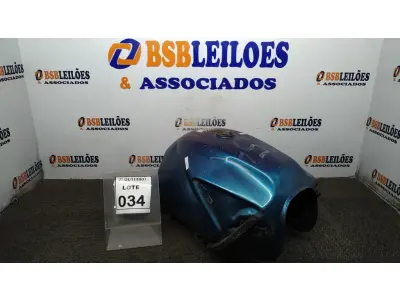 LOTE 034 - 01 TANQUE DE MOTO FAZER 250. (NO ESTADO) ATENÇÃO! FAZER A VISITAÇÃO ANTES DE ARREMATAR, NÃO SABEMOS SE FUNCIONA, LEILÃO NÃO TEM GARANTIA E NEM DEVOLUÇÃO, SUJEITO A POSSÍVEIS AVARIAS VISÍVEIS/OCULTAS E/OU AUSÊNCIA DE COMPONENTES.
