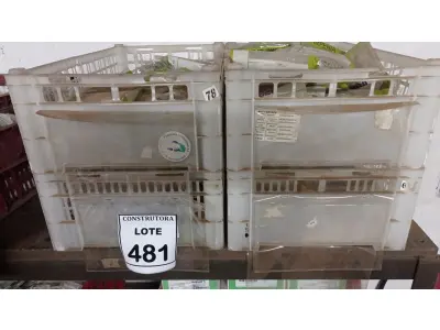 LOTE 481 - 01 LOTE COM SUPORTES DE PLACA CEGA 4X4 E 4X2. (CAIXA ORGANIZADORA NAO INCLUSA) (NO ESTADO) ATENÇÃO! FAZER A VISITAÇÃO ANTES DE ARREMATAR, NÃO SABEMOS SE FUNCIONA, LEILÃO NÃO TEM GARANTIA E NEM DEVOLUÇÃO, SUJEITO A POSSÍVEIS AVARIAS VISÍVEIS/OCULTAS E/OU AUSÊNCIA DE COMPONENTES.