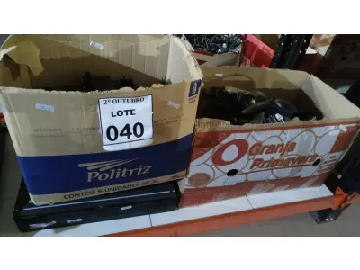 LOTE 040 - 01 LOTE COM GRANDE QUANTIDADE DE FONTES DIVERSAS, DVR, HD, LEITORAS DE CÓDIGO DE BARRAS E PERIFÉRICOS DIVERSOS. (NO ESTADO) ATENÇÃO! FAZER A VISITAÇÃO ANTES DE ARREMATAR, NÃO SABEMOS SE FUNCIONA, LEILÃO NÃO TEM GARANTIA E NEM DEVOLUÇÃO, SUJEITO A POSSÍVEIS AVARIAS VISÍVEIS/OCULTAS E/OU AUSÊNCIA DE COMPONENTES.